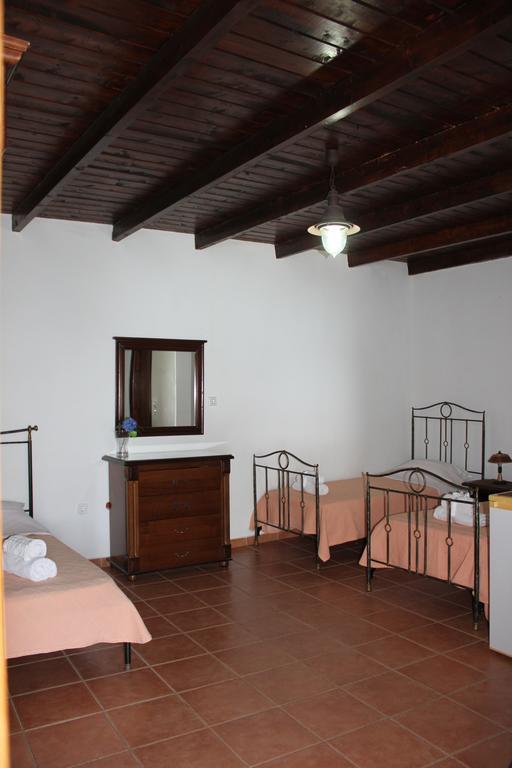 Lalloudes Seaside Accommodation Exo Nimfion Room photo