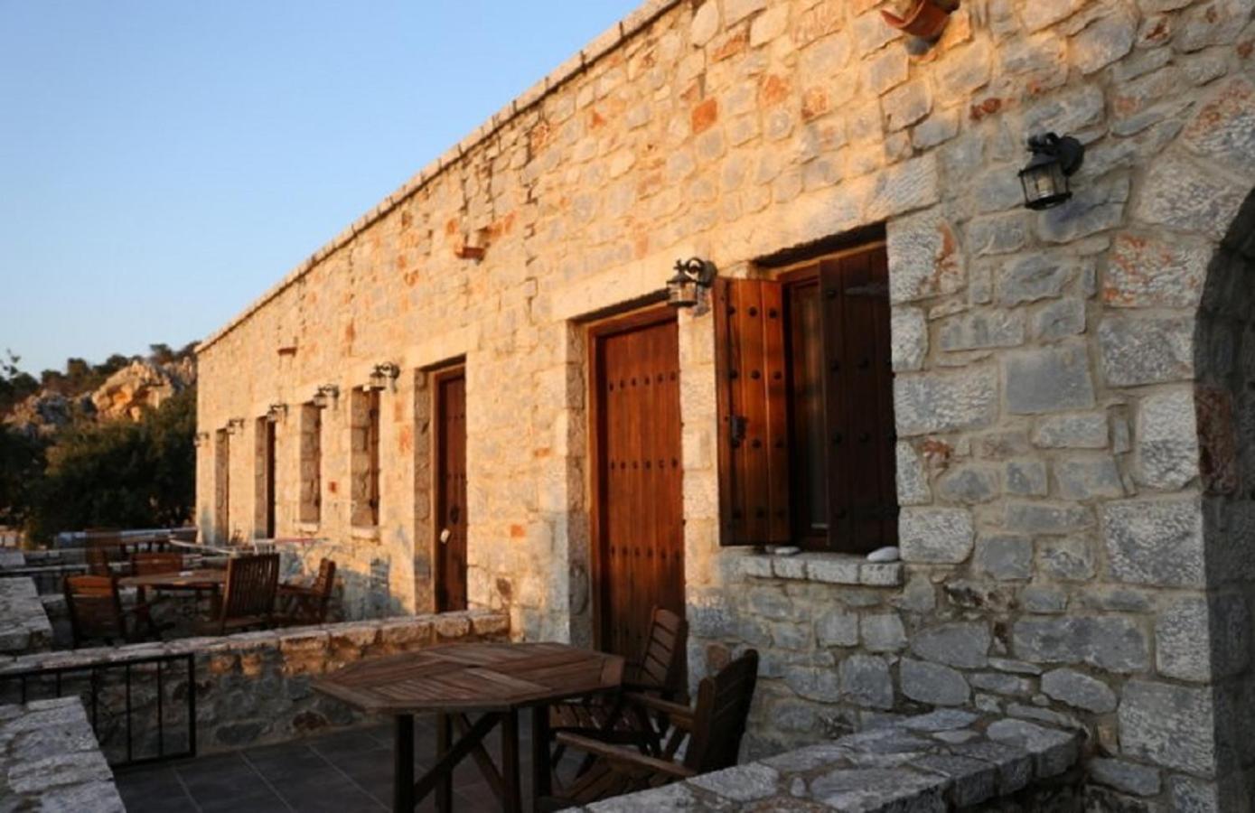 Lalloudes Seaside Accommodation Exo Nimfion Exterior photo