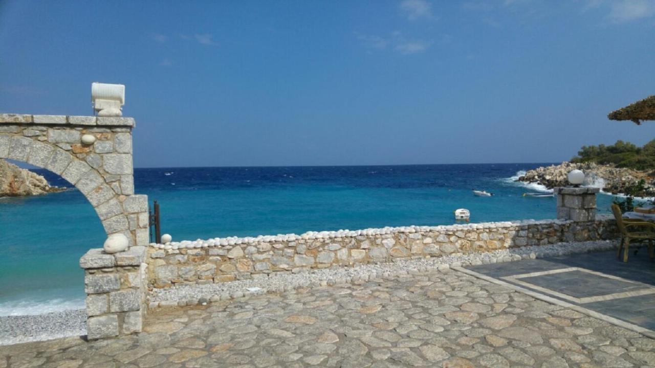 Lalloudes Seaside Accommodation Exo Nimfion Exterior photo